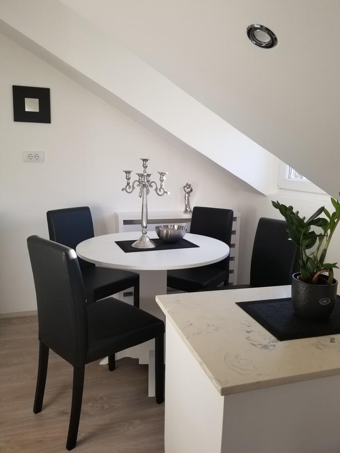 Apartament Stan Na Dan Angel Nowy Sad Zewnętrze zdjęcie