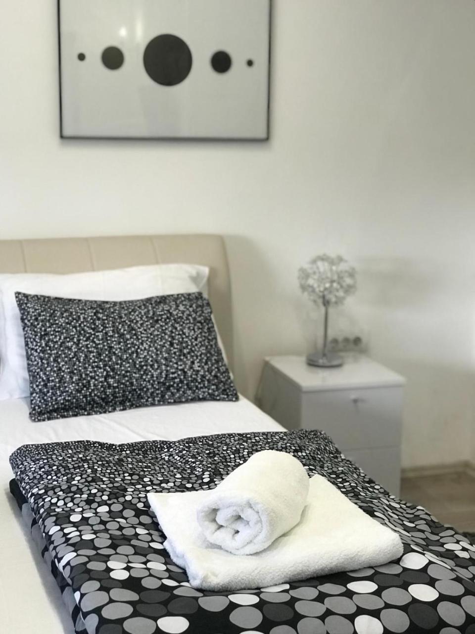 Apartament Stan Na Dan Angel Nowy Sad Zewnętrze zdjęcie